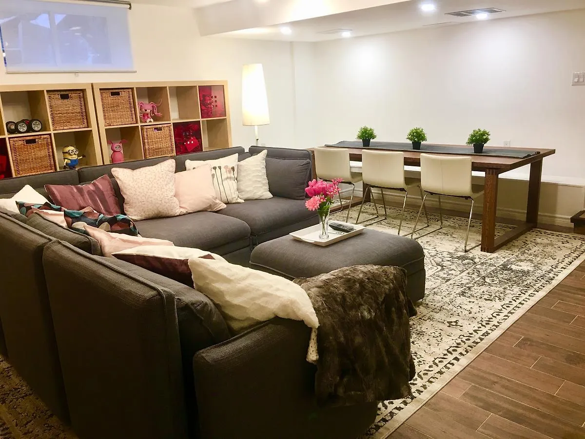 Homestay Oasis In Midtown Toronto Apartment