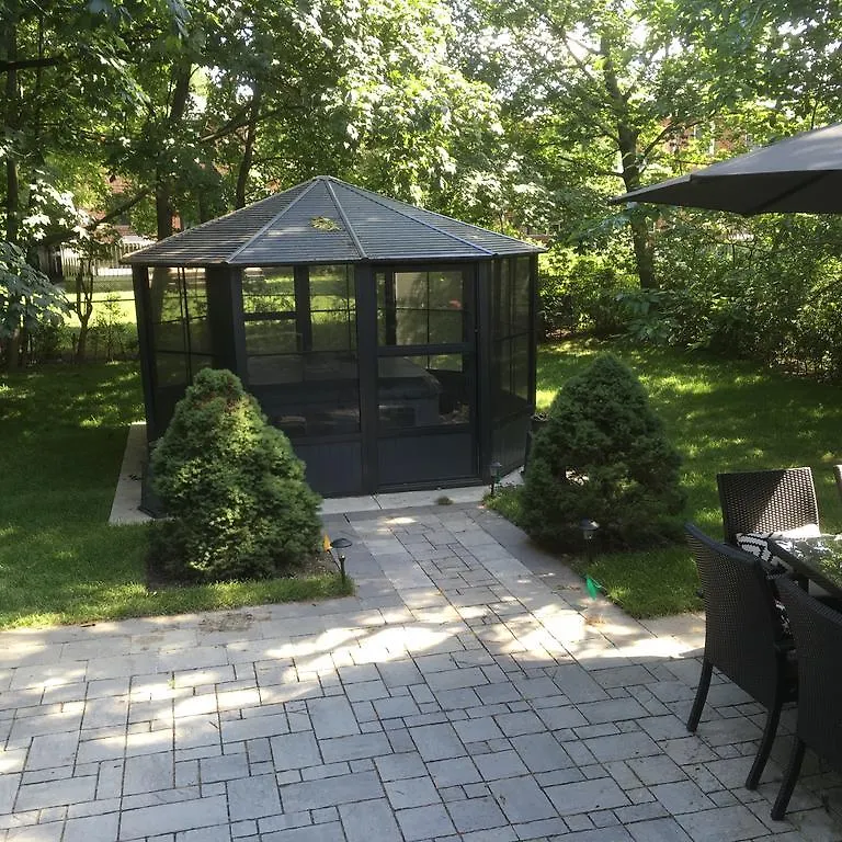 Oasis In Midtown Toronto Apartment 0*,  Canada