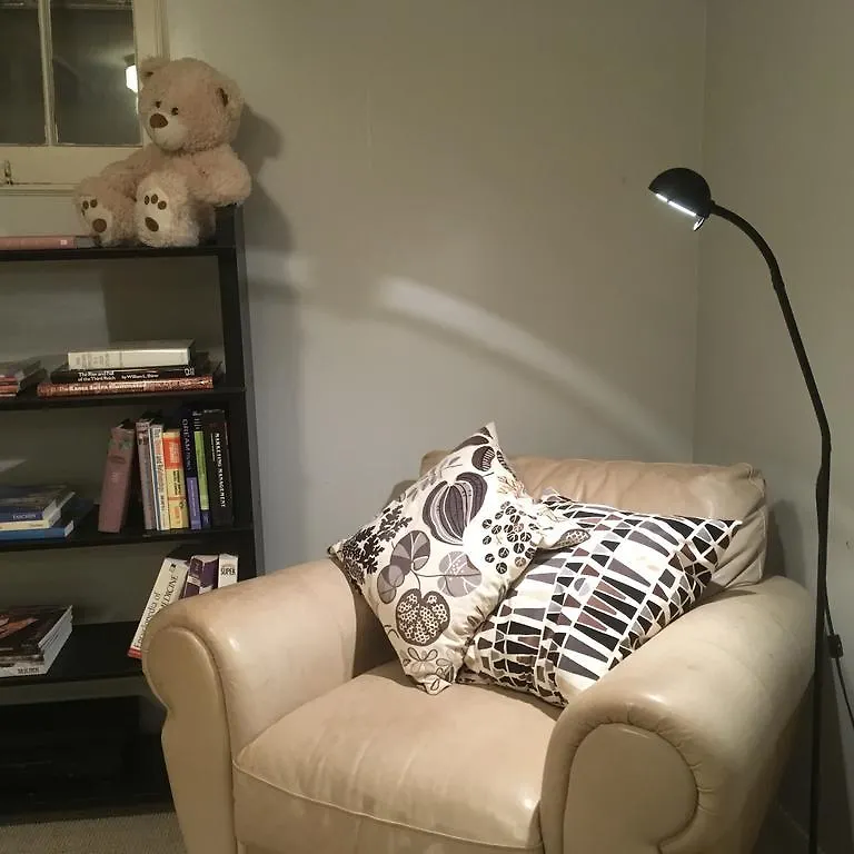 Oasis In Midtown Toronto Apartment Homestay