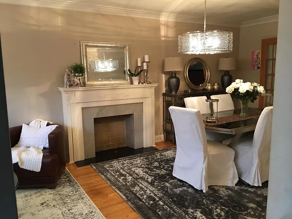 Oasis In Midtown Toronto Apartment Homestay