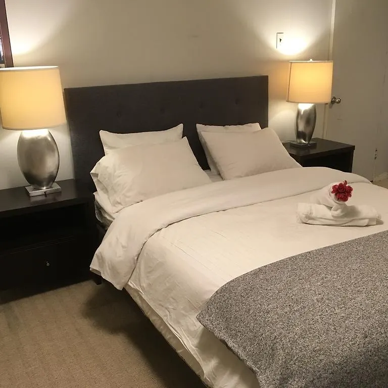 Homestay Oasis In Midtown Toronto Apartment