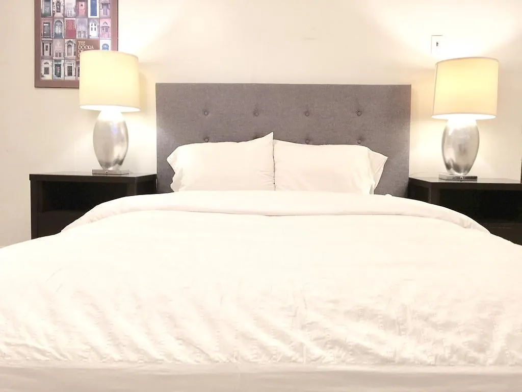 Homestay Oasis In Midtown Toronto Apartment
