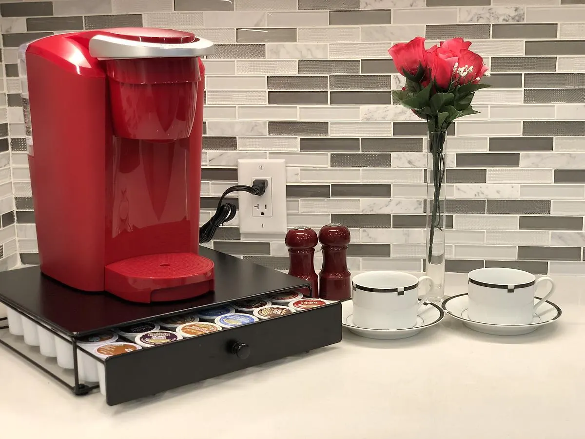 Oasis In Midtown Toronto Apartment Homestay